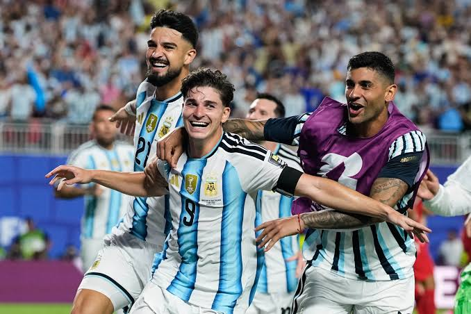 Julián Álvarez celebrates after scoring Argentina's extra-time winner against Switzerland at the 2026 FIFA World Cup